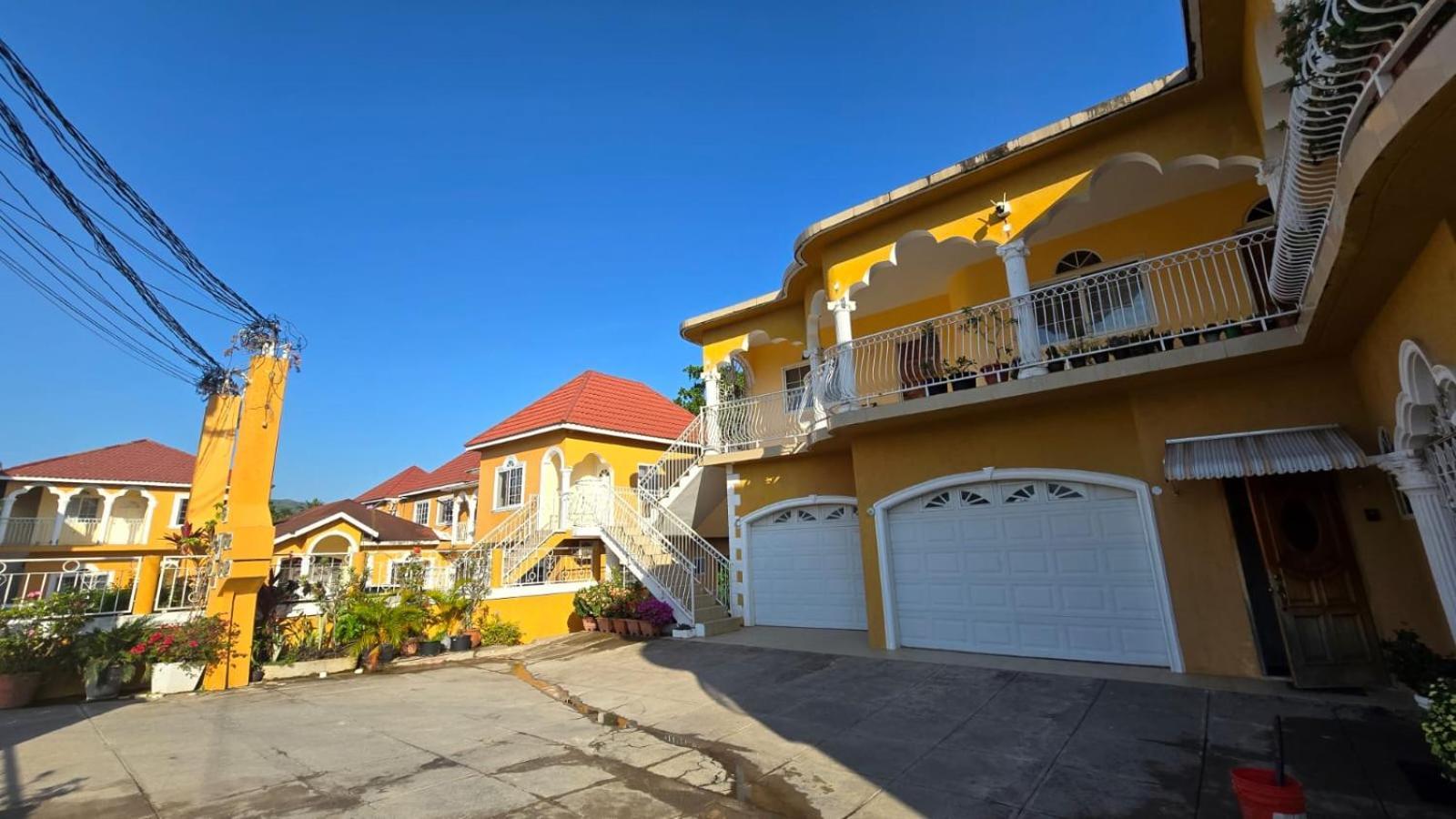 Wizzy Apartment White River Ocho Ríos Exterior foto